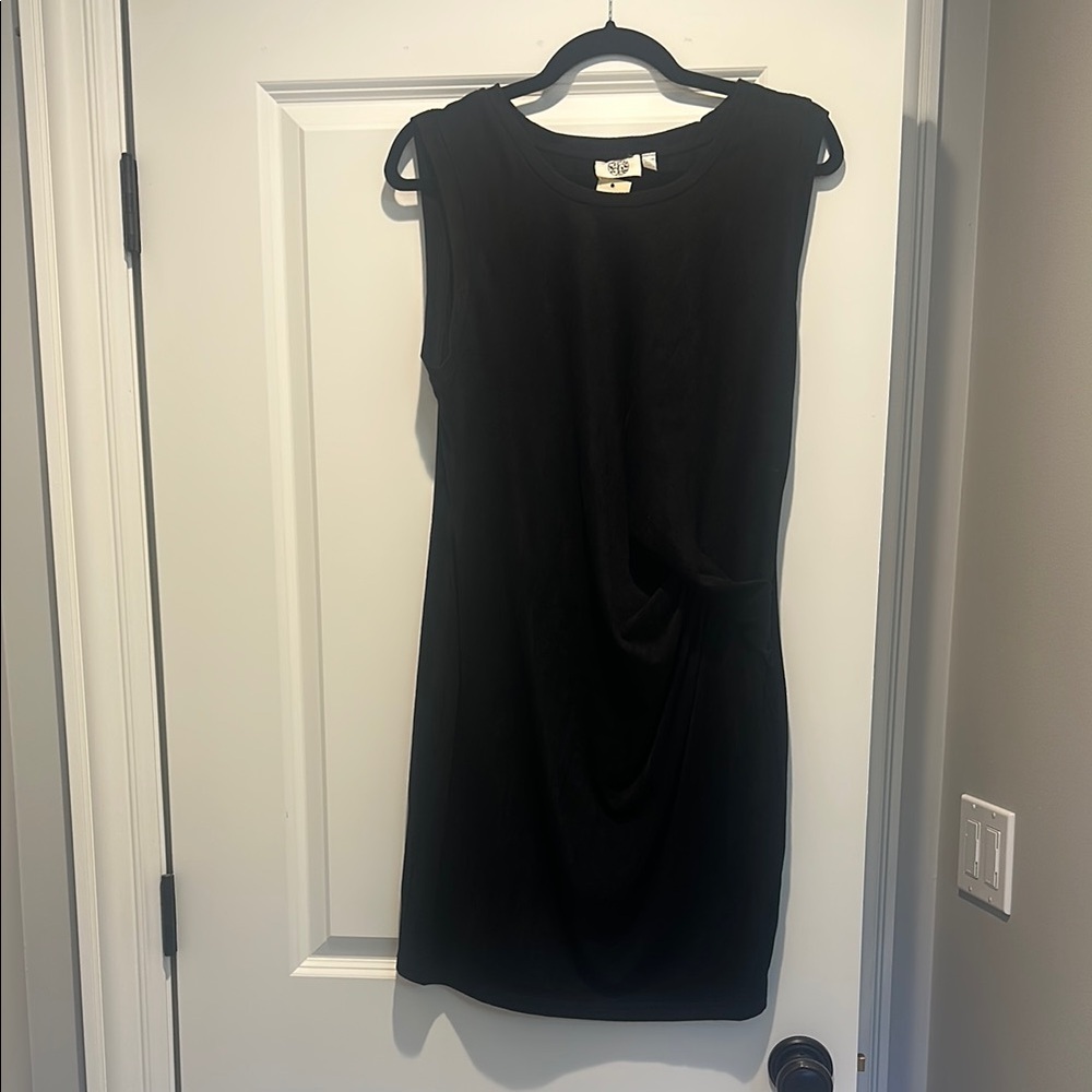 Elegant Black Faux Suede Sleeveless Dress